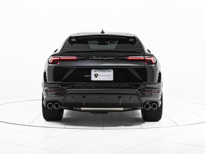 LAMBORGHINI URUS - 7