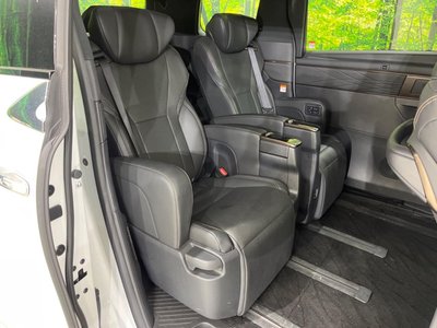 TOYOTA ALPHARD - 8