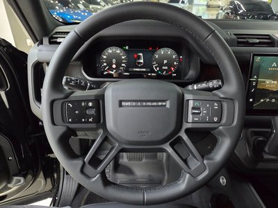 LAND ROVER DEFENDER - 10