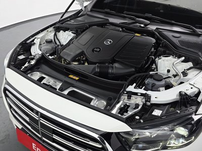 MERCEDES-BENZ E-CLASS - 7