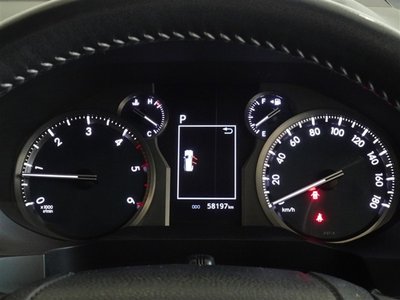 TOYOTA LAND CRUISER - 10