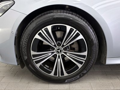 MERCEDES-BENZ E-CLASS - 6