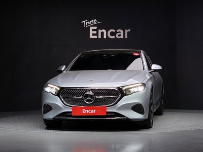 MERCEDES-BENZ E-CLASS - 2