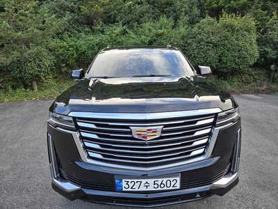 CADILLAC ESCALADE 5TH GENERATION - 1