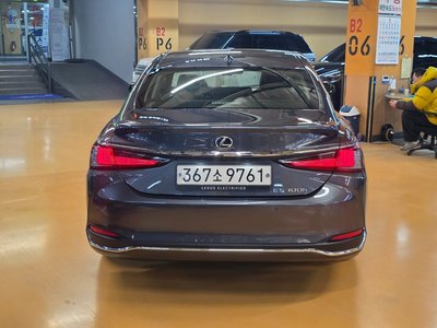 LEXUS ES - 3