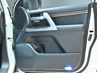 2016 Toyota LAND CRUISER 200 缩略图 24