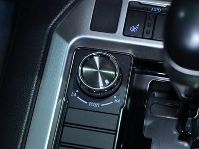 2016 Toyota LAND CRUISER 200 缩略图 34