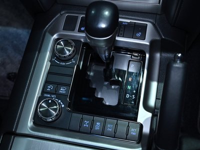 2016 Toyota LAND CRUISER 200 缩略图 33