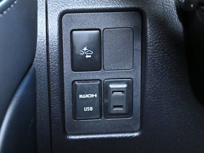 2016 Toyota LAND CRUISER 200 缩略图 31