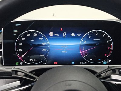 MERCEDES-BENZ E-CLASS - 8