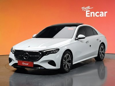 MERCEDES-BENZ E-CLASS - 1