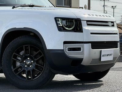 LAND ROVER DEFENDER - 5