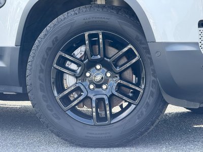 LAND ROVER DEFENDER - 6