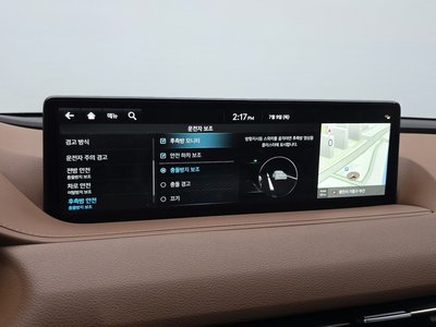 2023 Genesis G80 (RG3) thumbnail 17