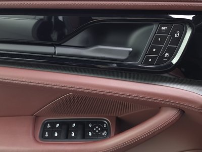 صورة مصغرة 11 لـ 2025 Porsche PANAMERA