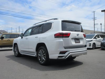 صورة مصغرة 11 لـ 2025 Toyota LAND CRUISER 300