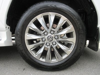 صورة مصغرة 34 لـ 2025 Toyota LAND CRUISER 300