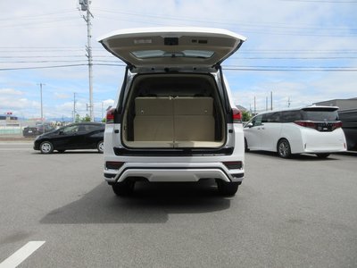 صورة مصغرة 13 لـ 2025 Toyota LAND CRUISER 300