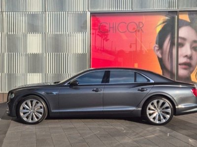 2022 Bentley FLYING SPUR 照片 2