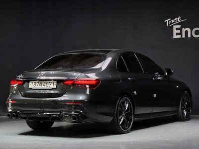 MERCEDES-BENZ E-CLASS - 4