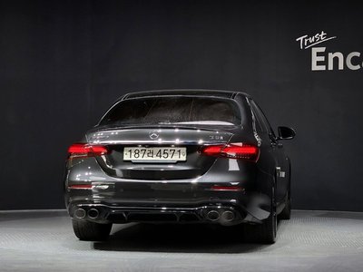 MERCEDES-BENZ E-CLASS - 3