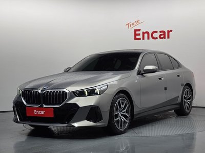 BMW 5 SERIES - 1