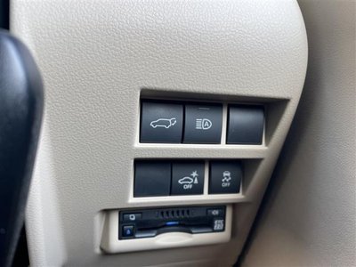 TOYOTA LAND CRUISER 300 - 9