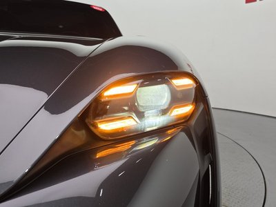 2021 Porsche TAYCAN photo 9