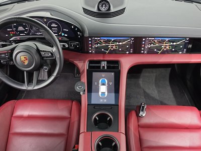2021 Porsche TAYCAN photo 5
