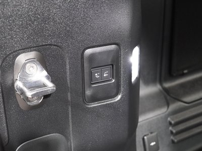 صورة مصغرة 43 لـ 2025 LAND Rover DEFENDER