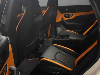 2024 Lamborghini URUS photo 10