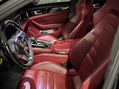 PORSCHE PANAMERA - 10