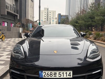 PORSCHE PANAMERA - 1