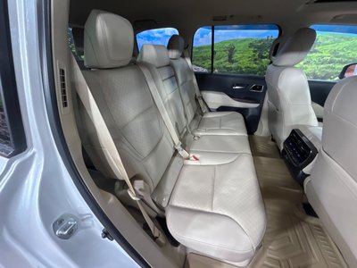 TOYOTA LAND CRUISER 300 - 9