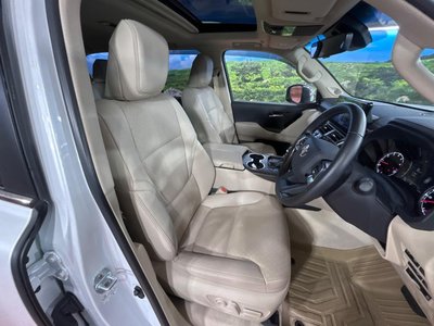 TOYOTA LAND CRUISER 300 - 8