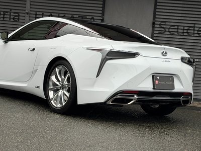 LEXUS LC - 10