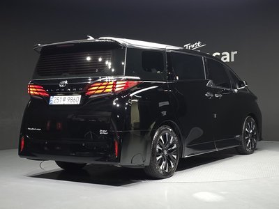 TOYOTA ALPHARD - 4