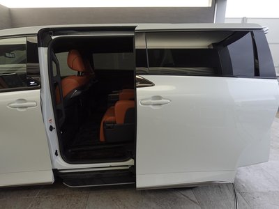 صورة مصغرة 16 لـ 2025 Toyota VELLFIRE