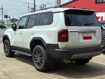 TOYOTA LAND CRUISER 250 - 5