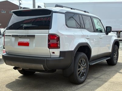 TOYOTA LAND CRUISER 250 - 7