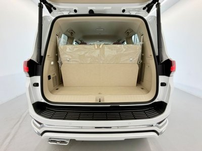 TOYOTA LAND CRUISER 300 - 7