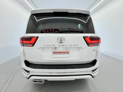 TOYOTA LAND CRUISER 300 - 3