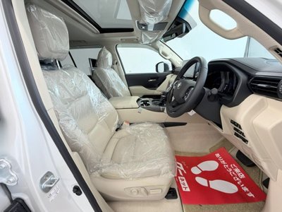 TOYOTA LAND CRUISER 300 - 4