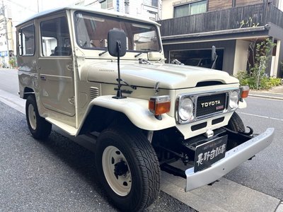 TOYOTA LAND CRUISER 40 - 4