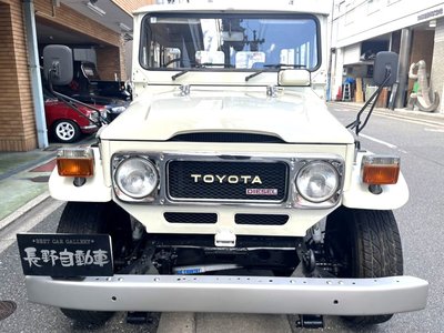 TOYOTA LAND CRUISER 40 - 6