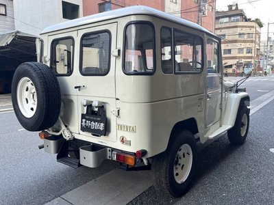 TOYOTA LAND CRUISER 40 - 5