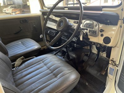 TOYOTA LAND CRUISER 40 - 9