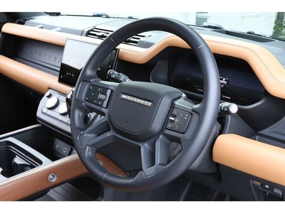 LAND ROVER DEFENDER 2024 thumbnail 39