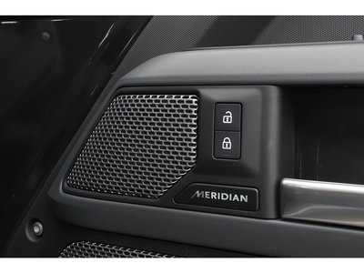 LAND ROVER DEFENDER 2024 thumbnail 60