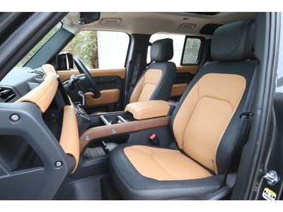 LAND ROVER DEFENDER 2024 thumbnail 43